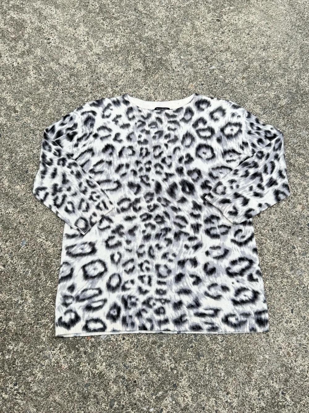 Talbots Cream and Gray Leopard Print pure cashmere Cashmere Sweater size MP